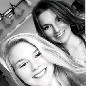 Meet your Posher, Whitney